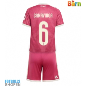 Billiga Real Madrid Eduardo Camavinga #6 Tredjeställ Barn 2026-27 Kortärmad (+ Korta byxor)